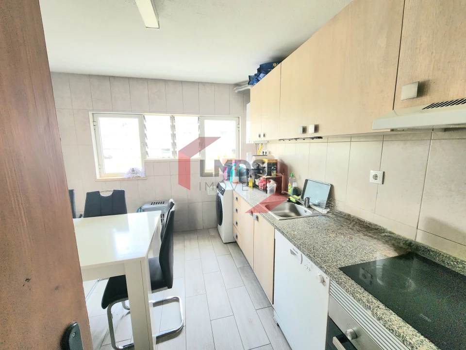 Apartamento T1 para Venda em Avintes Foto 8