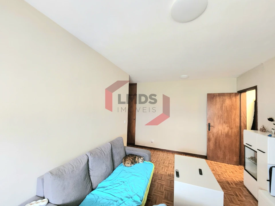 Apartamento T1 para Venda em Avintes Foto 13