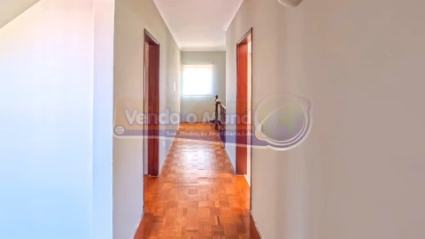 Moradia T4 para Venda em Samora Correia
