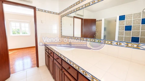 Moradia T4 para Venda em Samora Correia