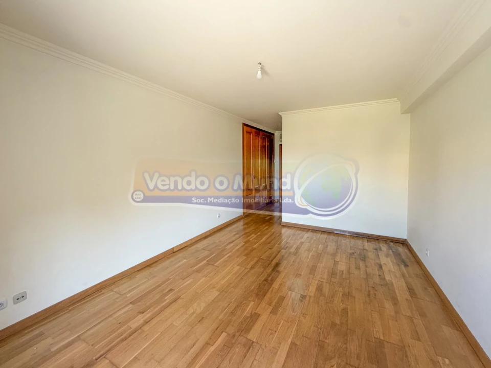 Apartamento T3 para Venda em Samora Correia Foto 18