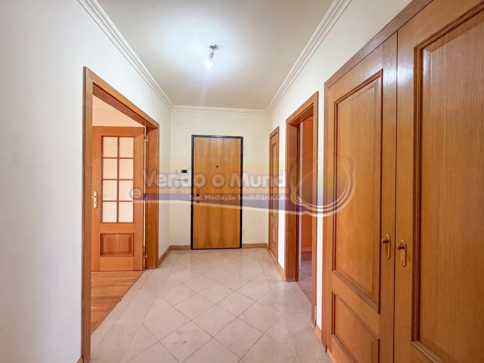 Apartamento T3 para Venda em Samora Correia Foto 2