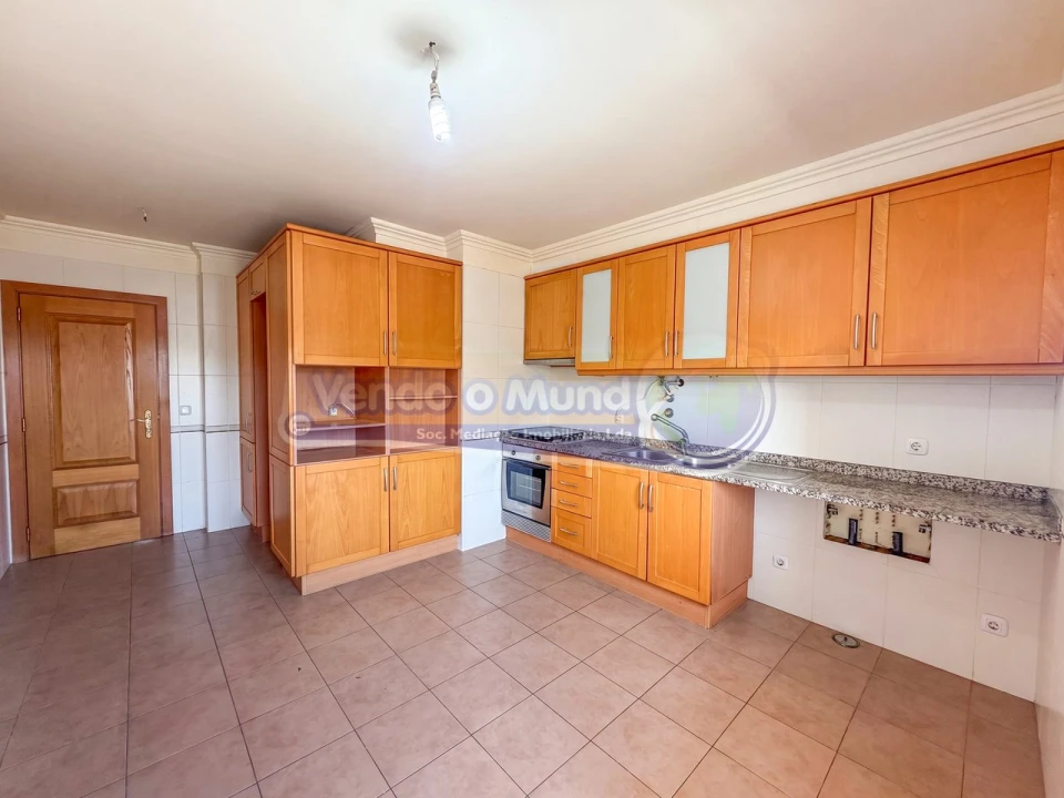Apartamento T3 para Venda em Samora Correia Foto 3