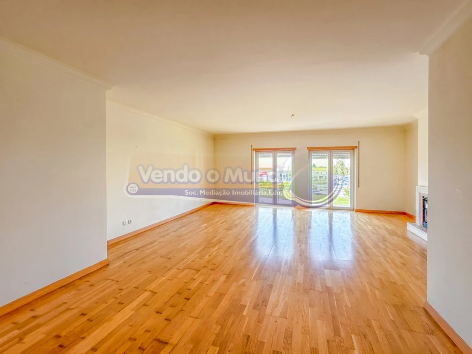 Apartamento T3 para Venda em Samora Correia Foto 10