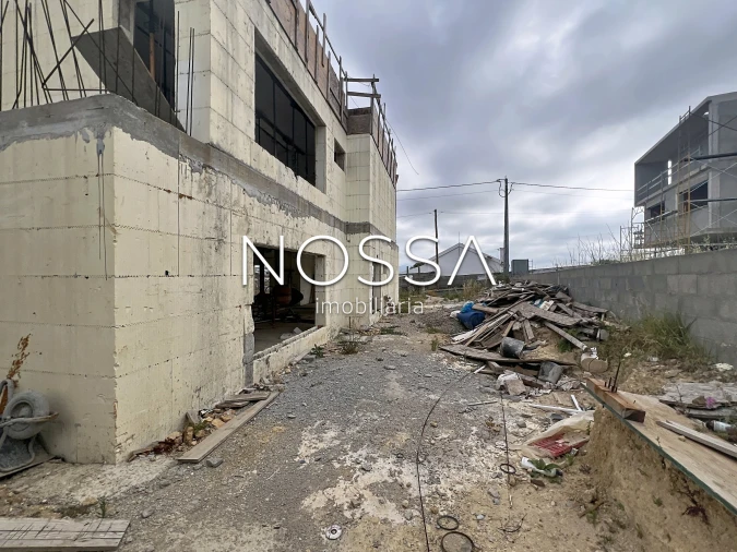 Moradia T4 para Venda em Almargem do Bispo, Pêro Pinheiro e Montelavar Foto 9