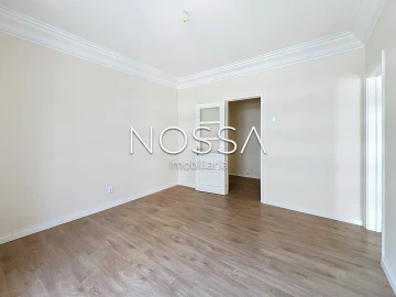Apartamento T4 para Venda em Campolide