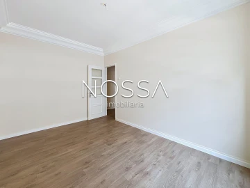 Apartamento T4 para Venda em Campolide