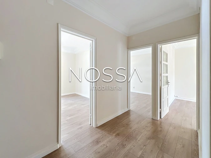 Apartamento T4 para Venda em Campolide Foto 13