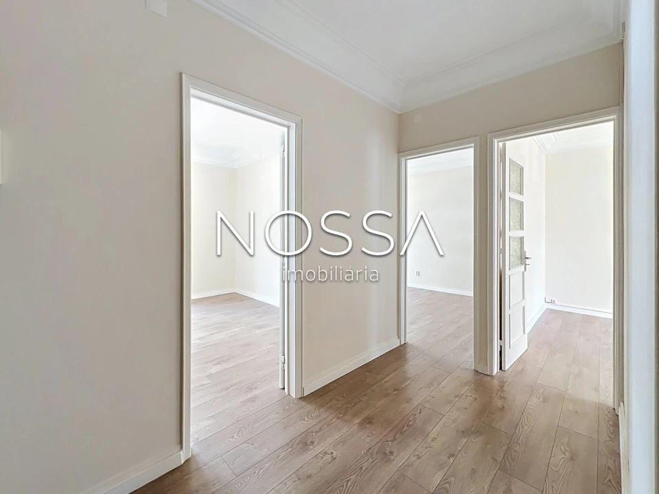 Apartamento T4 para Venda em Campolide Foto 13