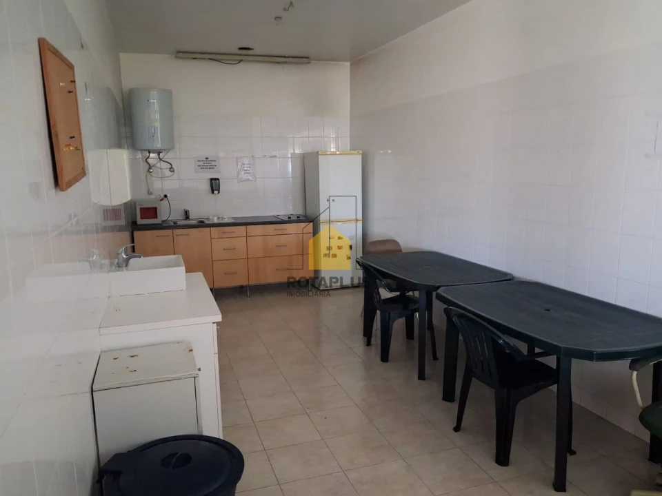 Armazém para Arrendamento em Touguinha e Touguinhó Foto 12