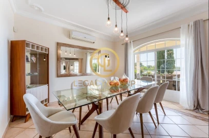 Moradia T4 para Venda em Boliqueime