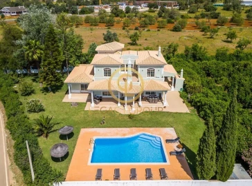 Moradia T4 para Venda em Boliqueime