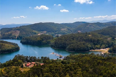 Quinta T8 para Venda em Rossas