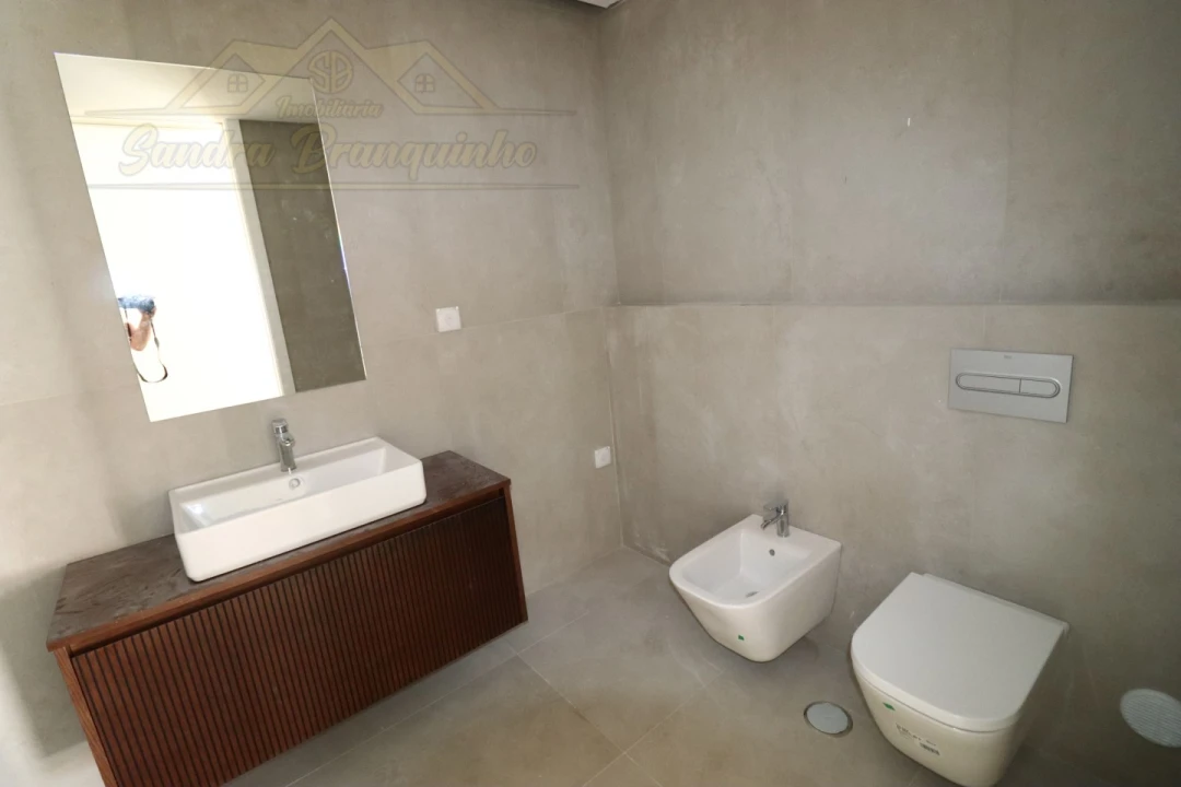 Apartamento T2 para Venda em Santa Maria, São Pedro e Matacães Foto 26