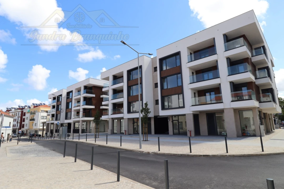 Apartamento T2 para Venda em Santa Maria, São Pedro e Matacães Foto 35