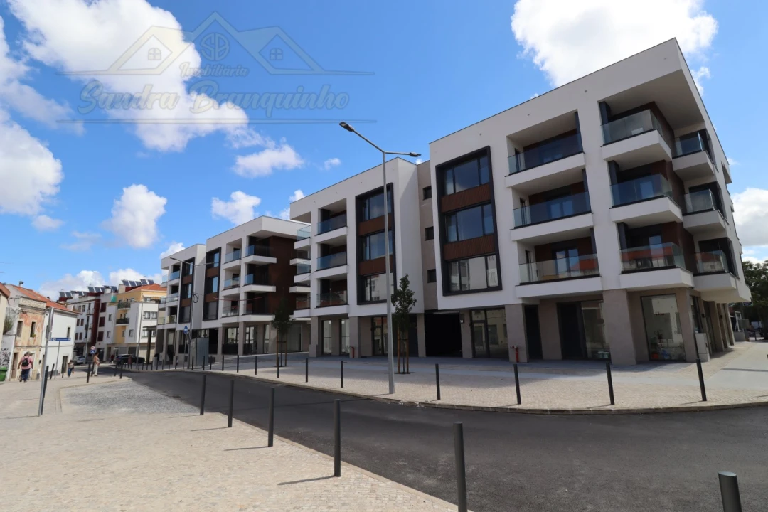 Apartamento T2 para Venda em Santa Maria, São Pedro e Matacães Foto 36