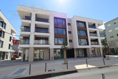 Apartamento T2 para Venda em Santa Maria, São Pedro e Matacães