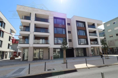 Apartamento T2 para Venda em Santa Maria, São Pedro e Matacães
