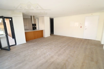 Apartamento T2 para Venda em Santa Maria, São Pedro e Matacães