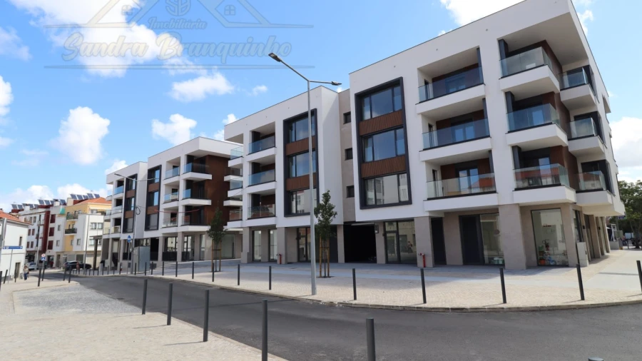 Apartamento T2 para Venda em Santa Maria, São Pedro e Matacães