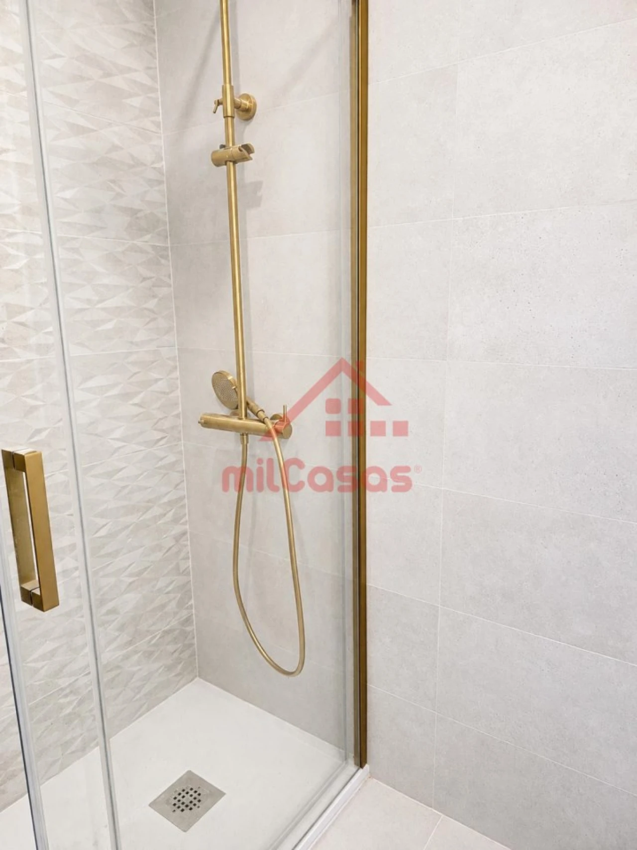 Apartamento T2 para Venda em Venteira Foto 17