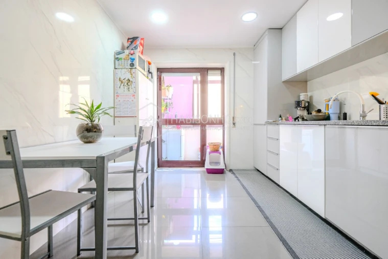 Apartamento T2 para Venda em Gandra Foto 2
