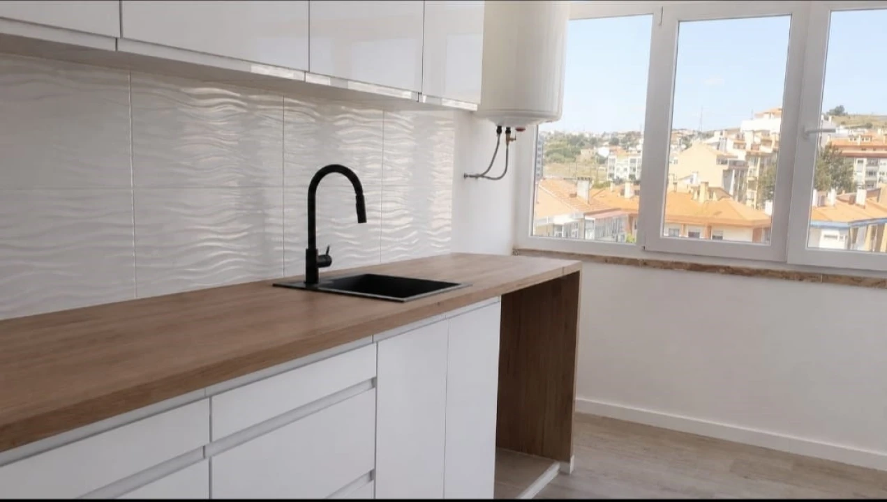 Apartamento T2 para Venda em Venteira Foto 1