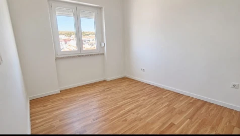 Apartamento T2 para Venda em Venteira