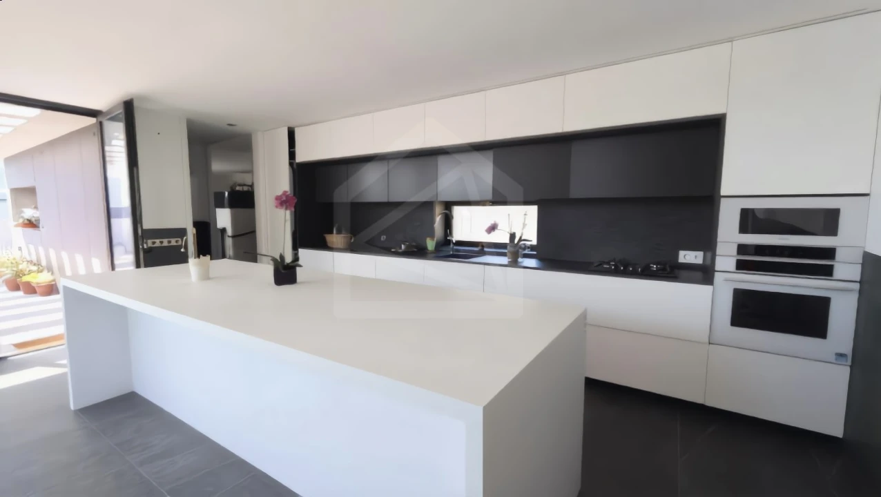 Moradia T4 para Venda em São João da Madeira Foto 1