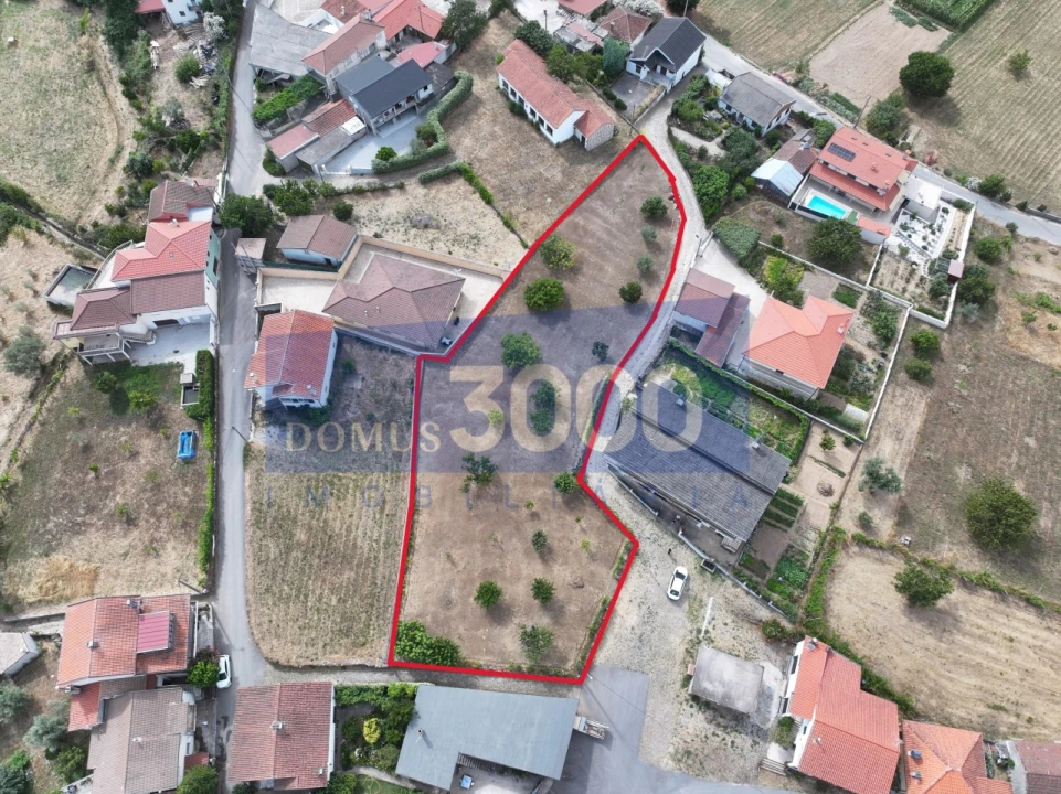 Terreno para Venda em Andrães Foto 4