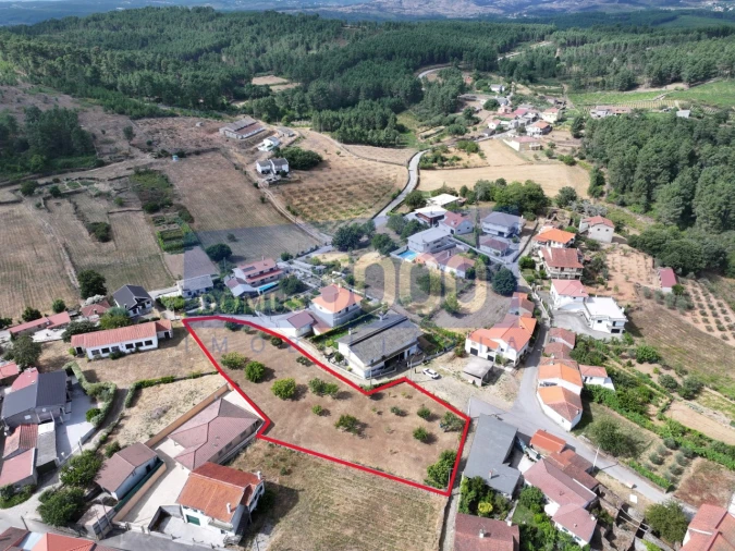 Terreno para Venda em Andrães Foto 3