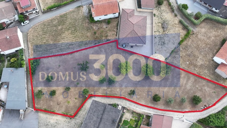 Terreno para Venda em Andrães
