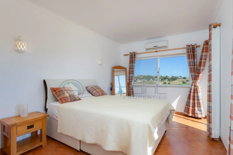 Moradia T4 para Venda em Luz Foto 29