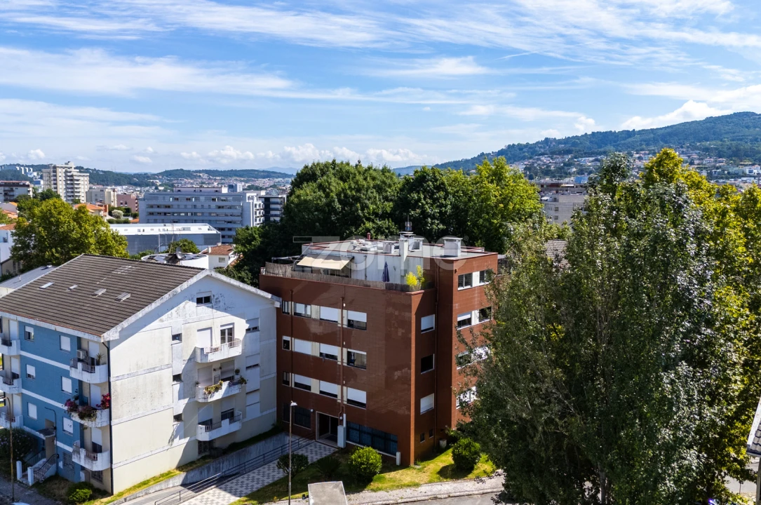Apartamento T3 para Venda em Braga (São José de São Lázaro e São João do Souto) Foto 1