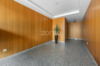 Apartamento T4 para Venda em Aguas Santas