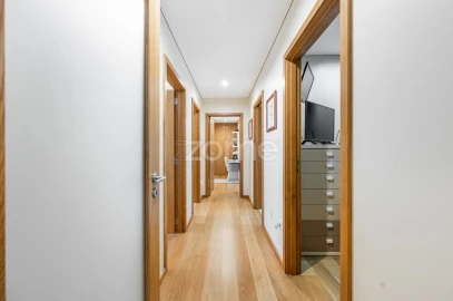 Apartamento T4 para Venda em Aguas Santas