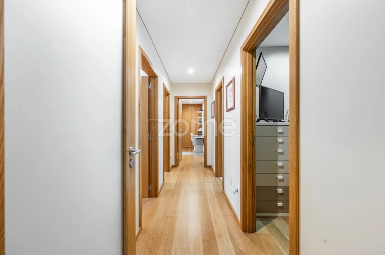 Apartamento T4 para Venda em Aguas Santas Foto 13