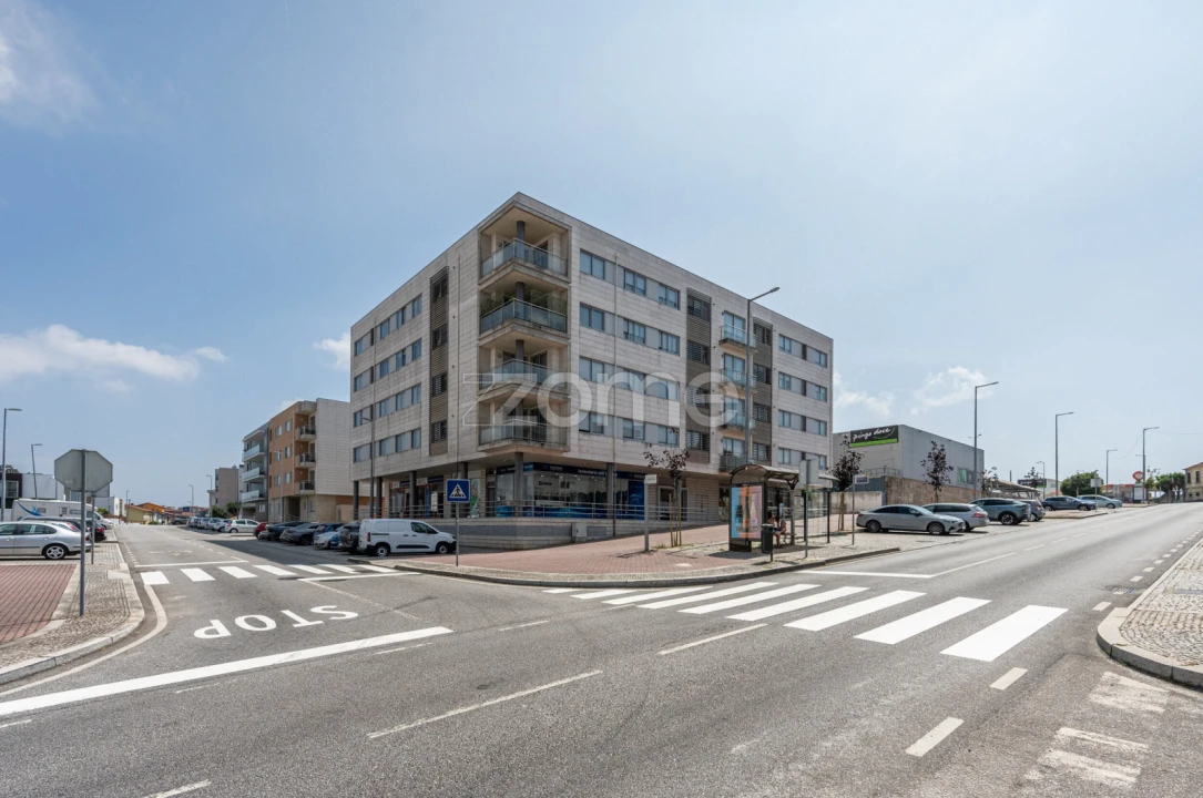 Apartamento T4 para Venda em Aguas Santas Foto 33