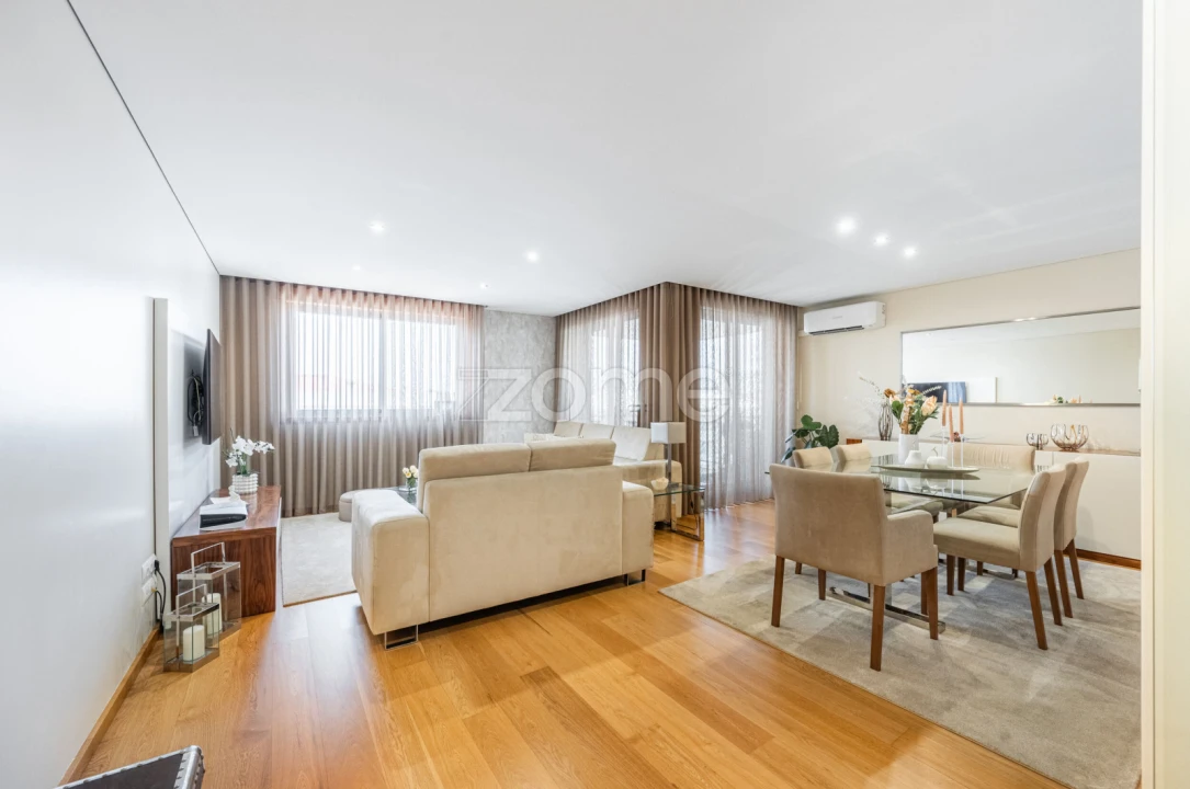 Apartamento T4 para Venda em Aguas Santas Foto 6