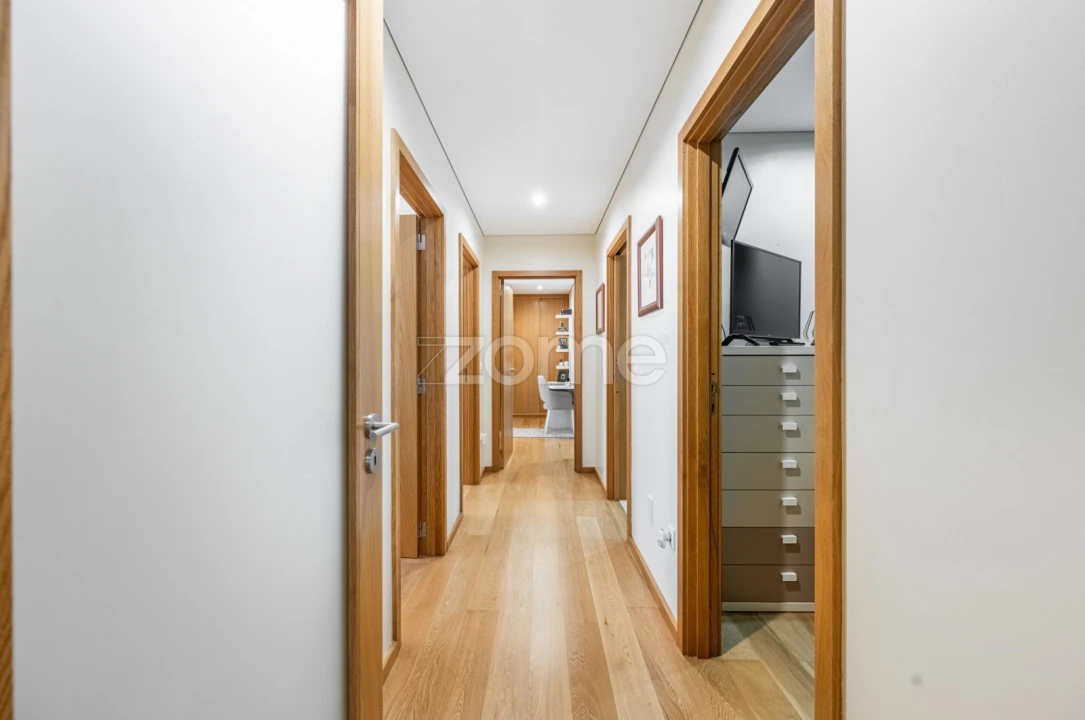 Apartamento T4 para Venda em Aguas Santas Foto 13