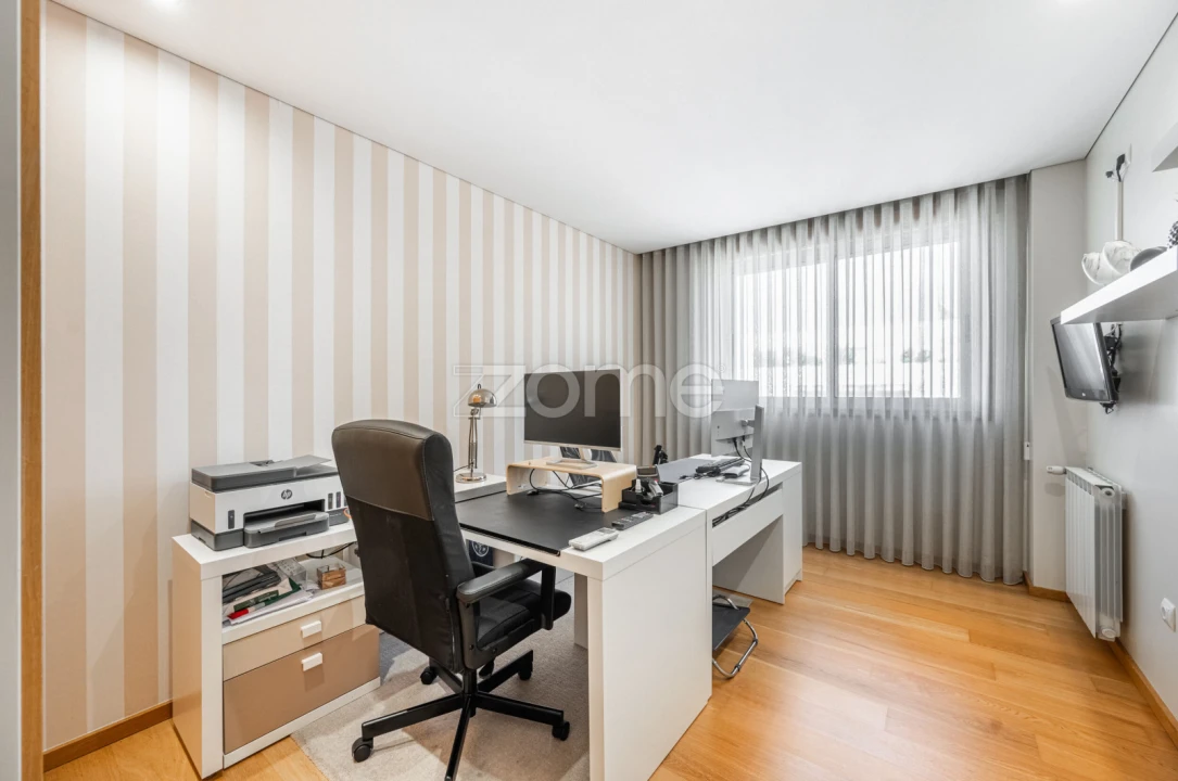 Apartamento T4 para Venda em Aguas Santas Foto 22