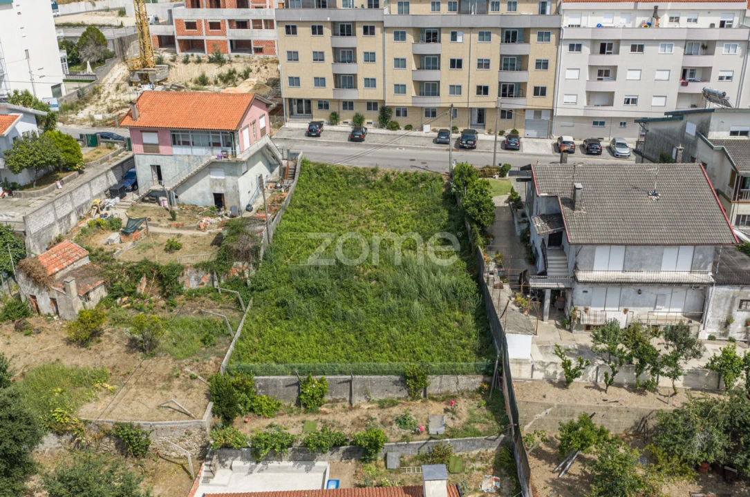 Terreno para Venda em O. Azeméis, Riba-Ul, Ul, Macinhata Seixa, Madail Foto 2