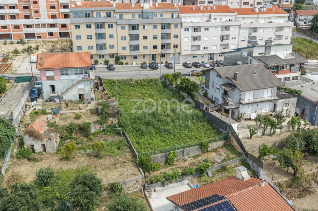 Terreno para Venda em O. Azeméis, Riba-Ul, Ul, Macinhata Seixa, Madail Foto 3