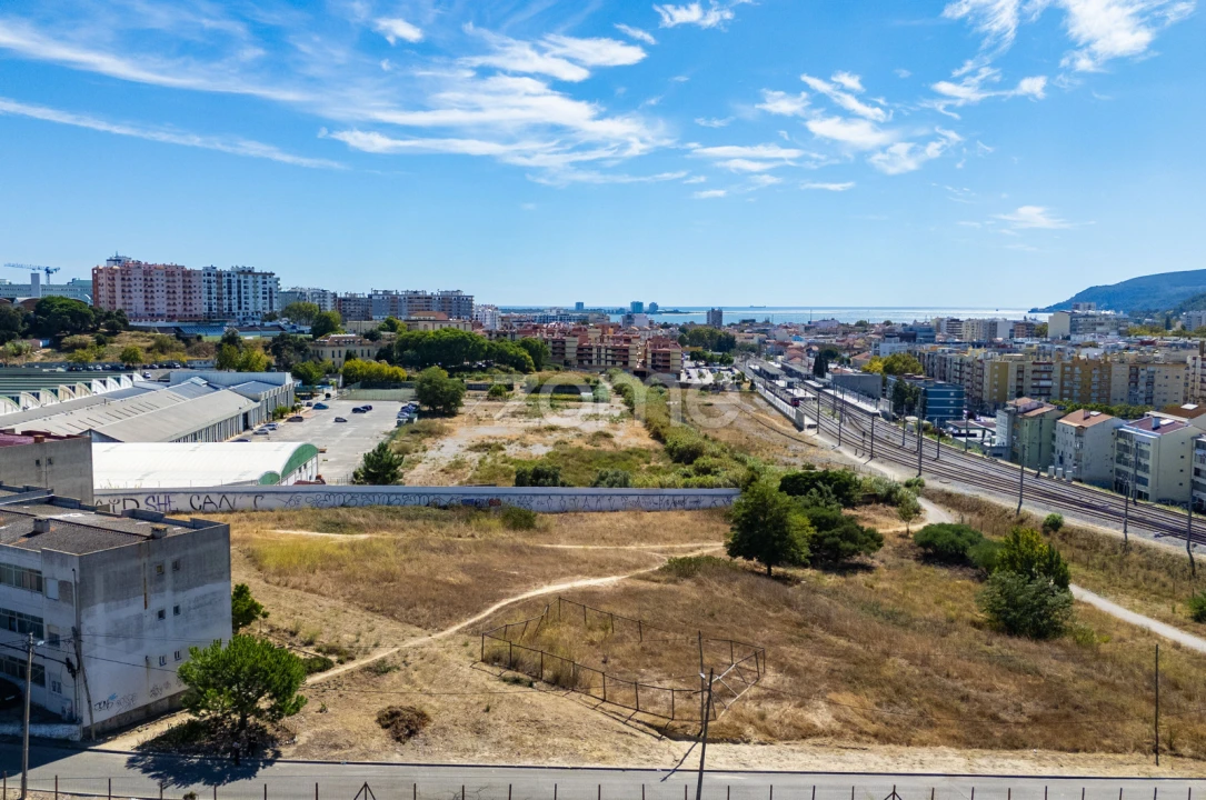 Terreno para Venda em Setubal (São Sebastião) Foto 4