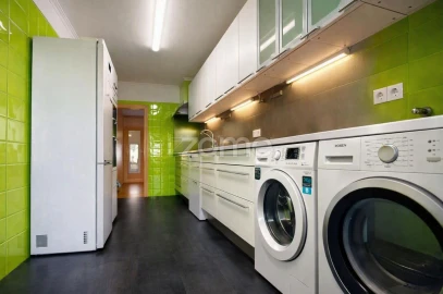 Apartamento T2 para Arrendamento em Carcavelos e Parede