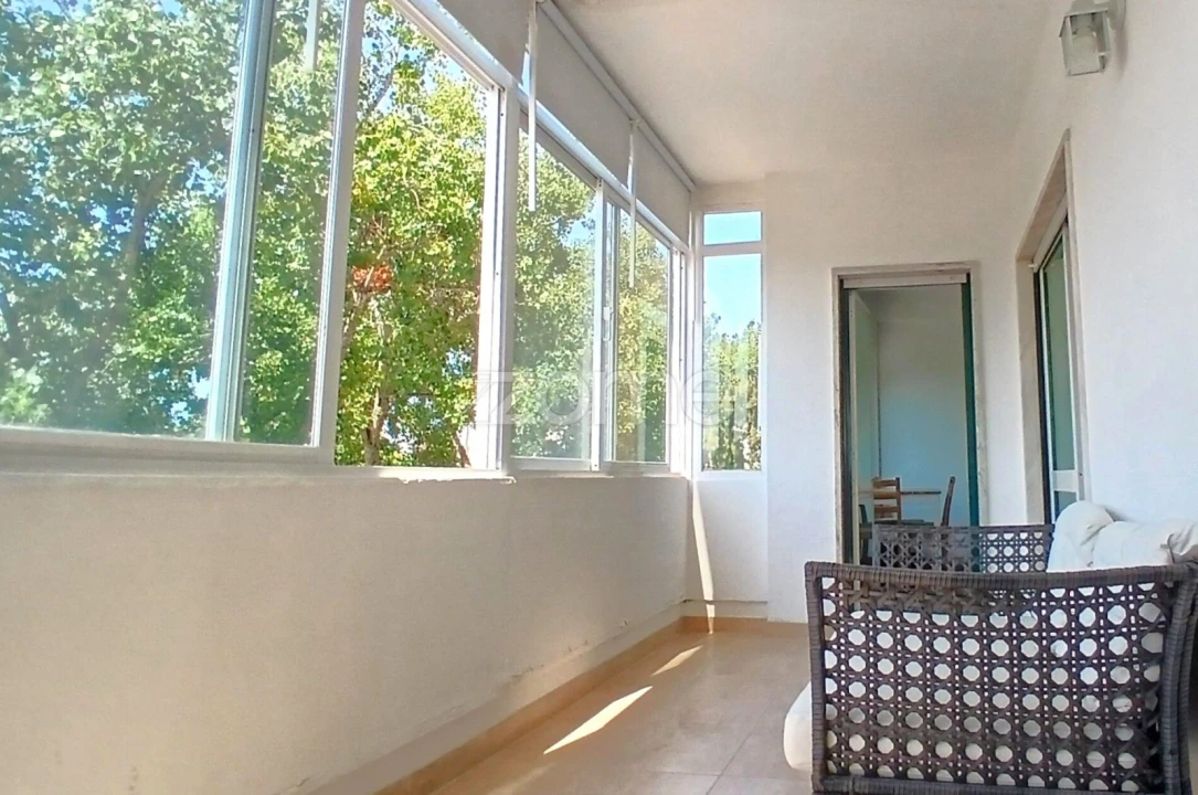 Apartamento T2 para Arrendamento em Carcavelos e Parede Foto 9