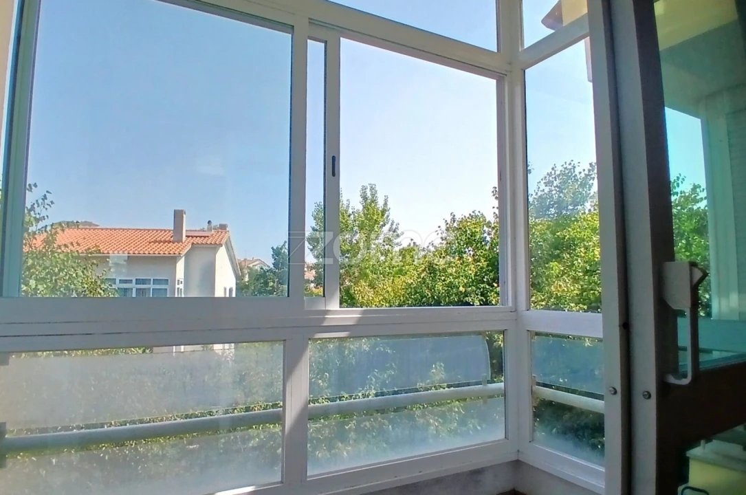 Apartamento T2 para Arrendamento em Carcavelos e Parede Foto 16