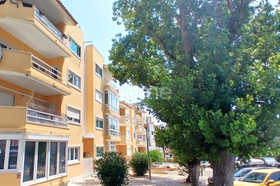 Apartamento T2 para Arrendamento em Carcavelos e Parede Foto 20