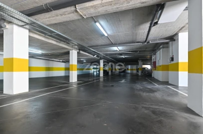 Apartamento T3 para Venda em Oeiras e São Julião da Barra, Paço de Arcos e Caxias