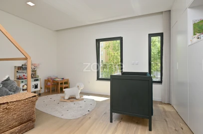 Apartamento T3 para Venda em Oeiras e São Julião da Barra, Paço de Arcos e Caxias